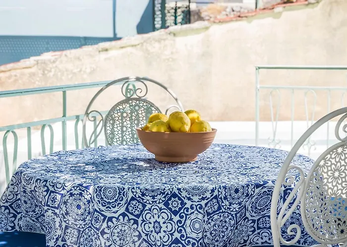 Bohemian Nest - Cheerful 2-bedroom With Pool Villa *