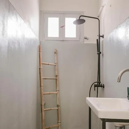 Vila Bohemian Nest - Cheerful 2-bedroom With Pool